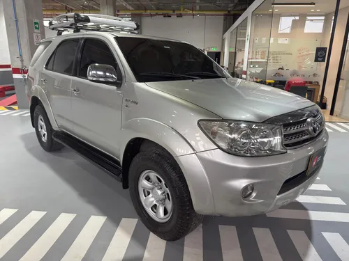 Toyota Fortuner 2.7l 4x4