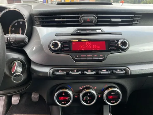 Alfa Romeo Giulietta 1.4 Distinctive Mt 2012