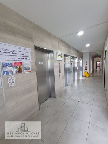 Dpto. 2 Dorm / 2 Baños / 1 Est. Metro San Alberto Hurtado L1