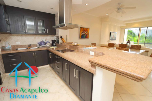 Imagen 6 de 30 de Cad Son Vida Petén Ph C8. Roof Garden Con Jacuzzi Y Asoleadero