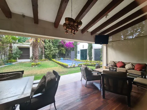 Casa Con Alberca En Venta En San Martinito, Frente A La Vista