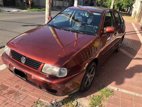 Volkswagen Polo 1.6 Gnc