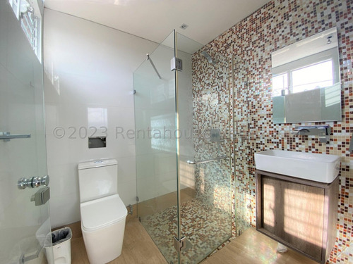 Imagen 24 de 29 de Pent House Triplex En Venta En Lomas Del Sol.