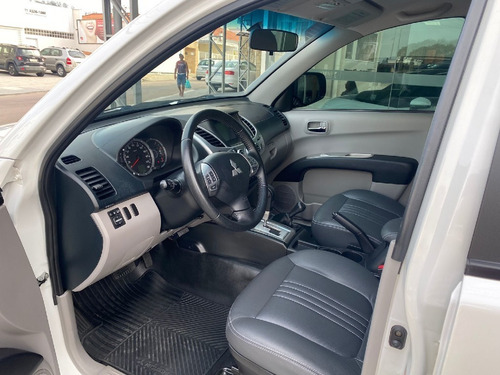 Imagem 7 de 11 de Mitsubishi L200 Savana
