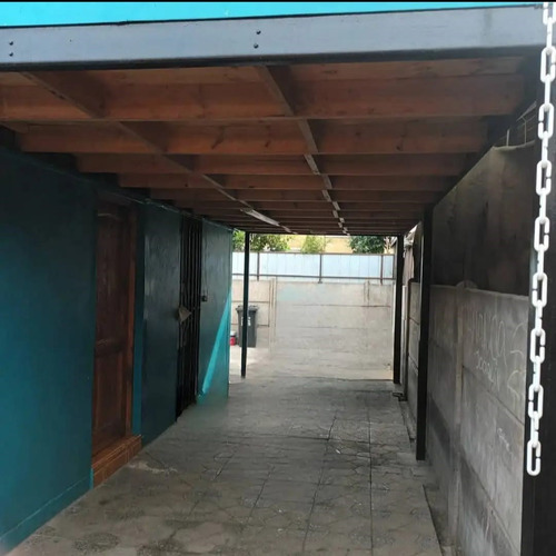 Vendo Casa 4 Dormitorios, 3 Estacionamientos En Quilicura.