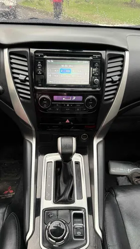 Mitsubishi montero sport 3.0 4Wd At