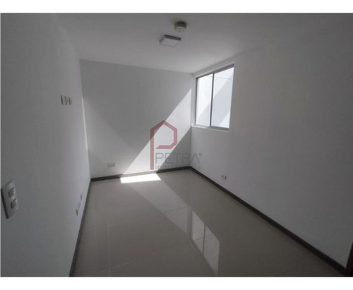 Se Arrienda Apartamento En Pilarica, Medellín