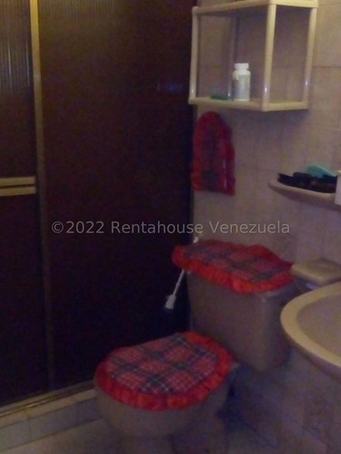 Imagen 12 de 14 de Rosangel Parraga Rentahouse Vende Comoda Casa En Monteserino San Diego Carabobo 22-18659