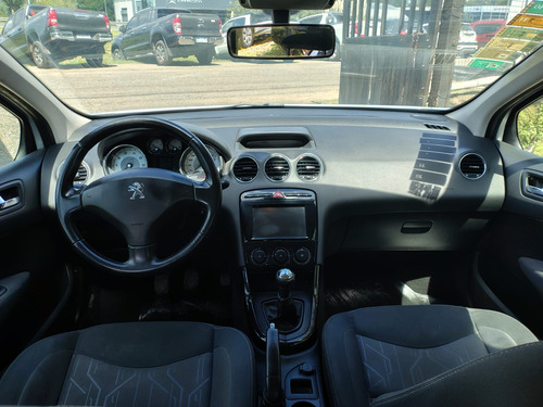 Peugeot 408 1.6 Allure 115cv