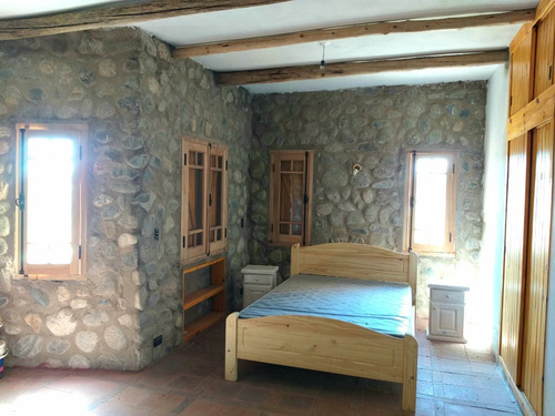 Imagen 19 de 21 de Casa De Piedra Con Vista Las Sierras