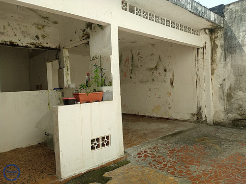 Amplo Sobrado Geminado Com 3 Dormitórios Na Vila Belmiro - V8095