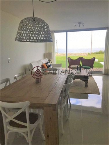 Imagen 4 de 8 de Apartamento Frente Al Mar Dos Dormitorios - Venta - Punta Del Este Mansa