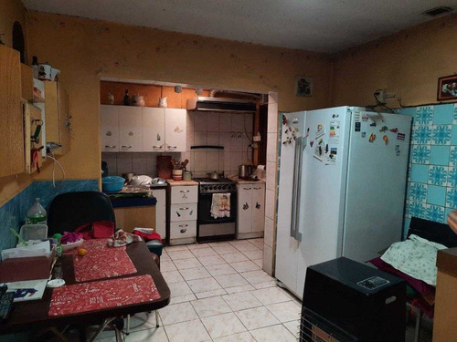 Imagen 16 de 28 de Casa Esquina - Excelente Ubicación - Gran Terreno