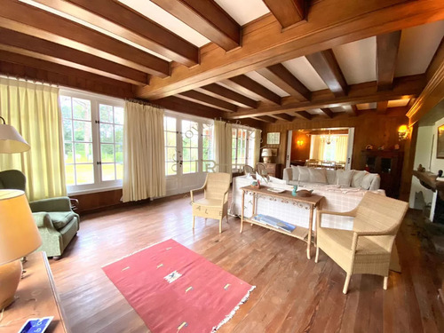 Chalet En Venta Zona Golf En Punta Del Este