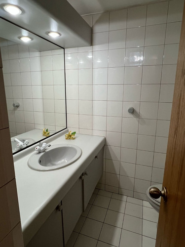 Arriendo Penthouse 4 D 3 B 1 E 1 B Las Nieves, Vitacura