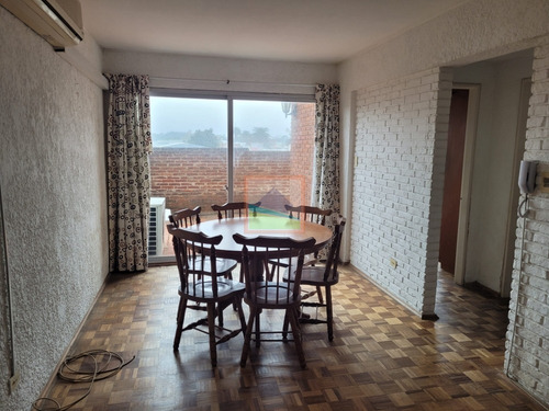 Imagen 2 de 8 de Apartamento 2 Dormitorios Torre Maldonado/maldonado Centro