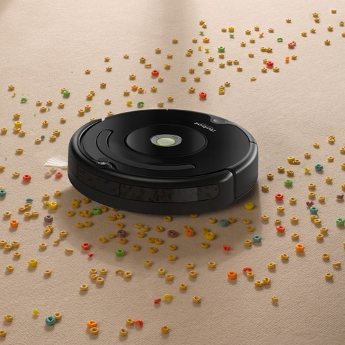 Imagen 7 de 11 de Aspiradora robot iRobot 600 Roomba 675 negra 120V/240V