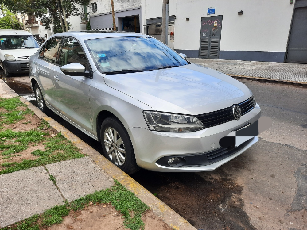 Volkswagen Vento 2.0 Advance I 110cv