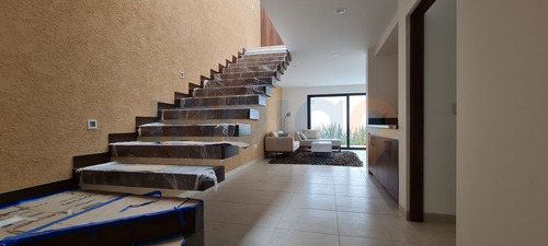 Imagen 3 de 30 de Casa En Venta En Corregidora, Cuatro Recamaras