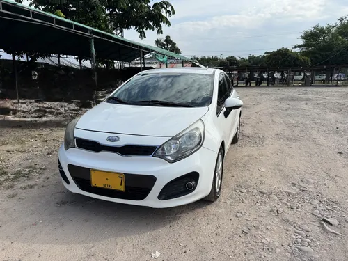 Kia Rio Spice Ub Ex - Version Full 2012