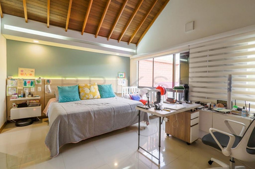 Imagen 8 de 17 de Casa En Venta En Medellín El Poblado