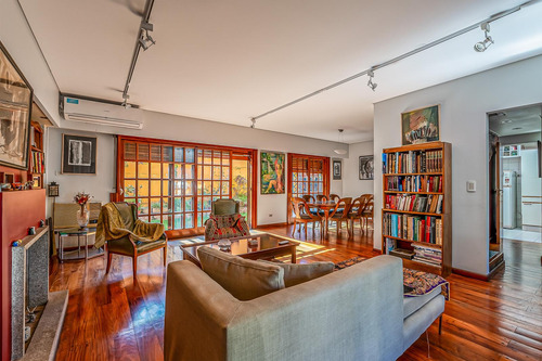 Triplex - Venta - 6 Amb - Suite - Patio - Cocheras - Coghlan