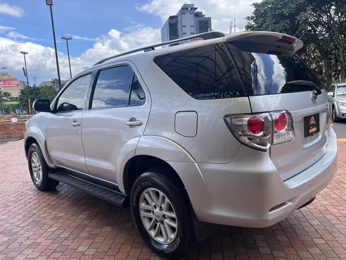 Toyota Fortuner 2.7l
