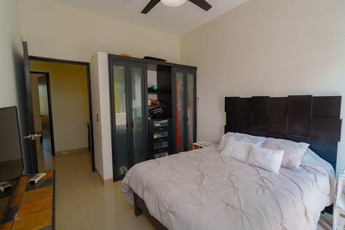 Casa Sola En Fraccionamiento Exclusivo Palmira Cuernavaca