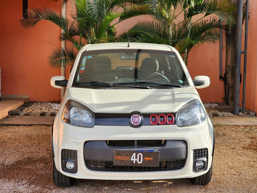 Fiat Uno 1.4 EVO SPORTING 8V FLEX 4P AUTOMATIZADO