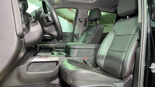 Imagen 9 de 18 de Chevrolet Silverado Ltz 4x4 5.3 At 2020