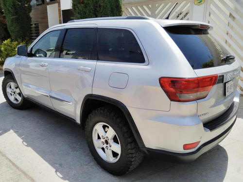 Jeep Grand Cherokee 3.6 Laredo V6 Lujo 4x2 Mt