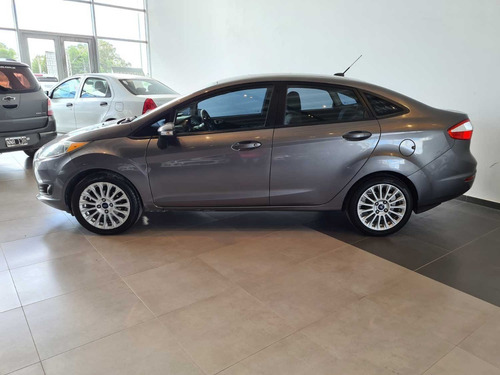 Ford Fiesta 1.6 Se Plus 4 Puertas 2013 En Excelente Estado