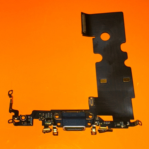 Centro De Carga Flex Iphone Se 2022 Original 3a Generación (Usado)