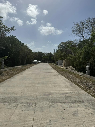 Terreno En Venta En Paseo De La Selva, Cancún