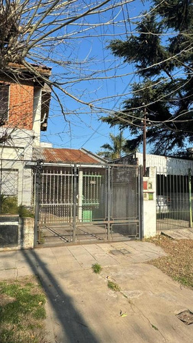 Casa En Venta De 3 Ambientes En Lanus Este