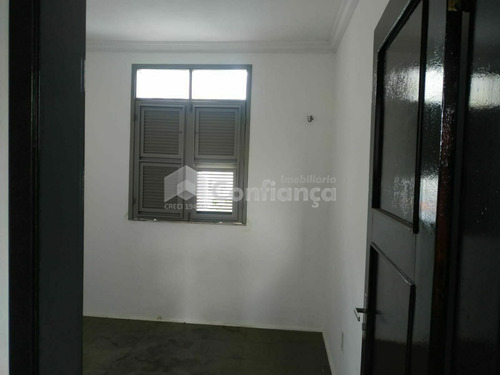 Imagem 5 de 12 de Apartamento Para Alugar No Bairro Cajazeiras - Fortaleza/ce - 748