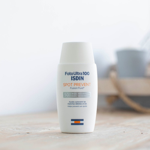 Imagen 3 de 9 de Isdin Fotoultra Spot Prevent Spf 100, 50 Ml