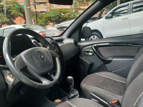 Renault Duster Oroch 2.0 Intens
