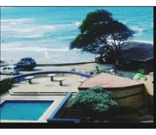 Imagen 1 de 8 de Bello Y Conservado Apartamento En Chichiriviche, Playa Norte.
