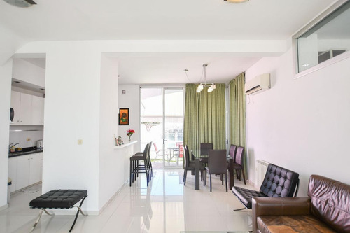 Imagen 4 de 30 de Casa Venta 3 Dormitorios ,3 Baños Y Pileta - Terreno 10 X 30 Mts - 300 Mts 2- San Carlos