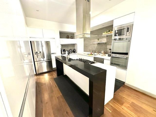San José Insurgentes, Amplio Jardín Privado De 80m2, Acabados De Lujo, Zona Tranquila, 4 Estacionamientos, Bodega, Excelente Ubicación