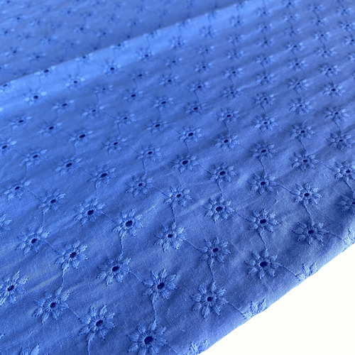 Tecido Laise Bordada Azul 1,35x1,00m 100% Algodão Lese