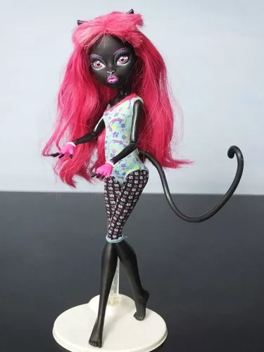 PRÉ-VENDA Boneca Monster High Catty Noir Doll (BGG74) - Mattel