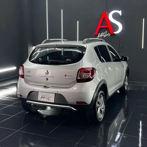 Renault Stepway 1.6 Intense Automática