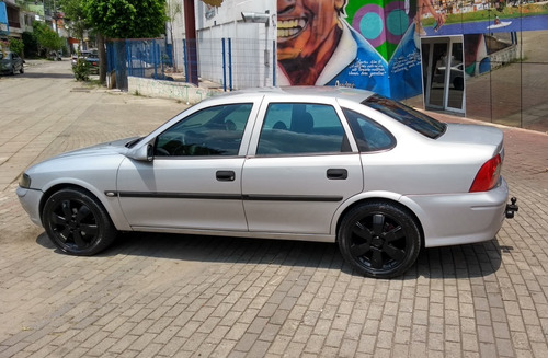 Chevrolet Vectra Gls 2.2v8