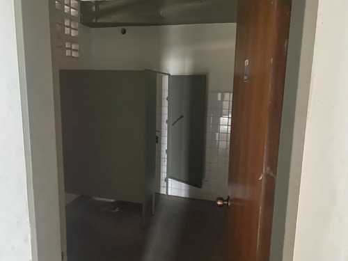 Imagen 13 de 23 de Local Comercial En Alquiler, Catia. Yolanda Goncalves Rah Mls #22-20885