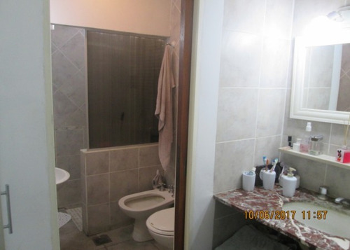 Castelar Norte Atención !!! Se Bajo El Valor De U$s 240.000 A U$s 225.000 Permuta En Menor Valor