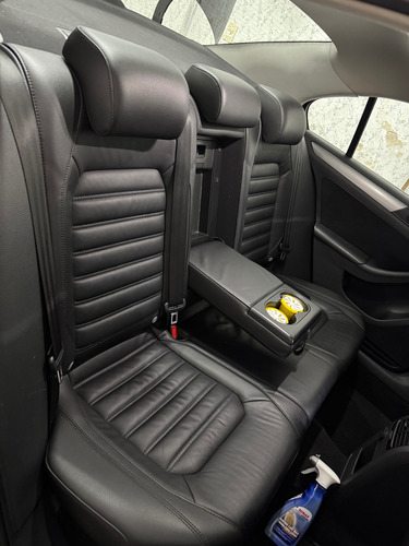 Volkswagen Vento 2.0 Sportline Tsi 200cv Bi-xenon Dsg