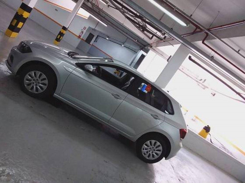 Volkswagen Polo 1.0 Mpi Total Flex Manual