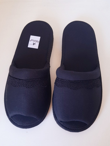 Pantuflas De Verano Abiertas Con Detalle De Puntilla